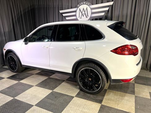 Used 2014 Porsche Cayenne image 15