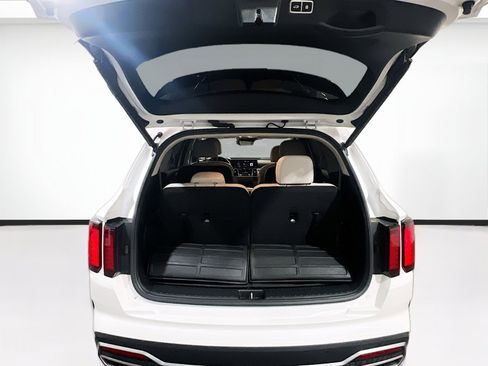 Used 2022 Kia Sorento EX image 19