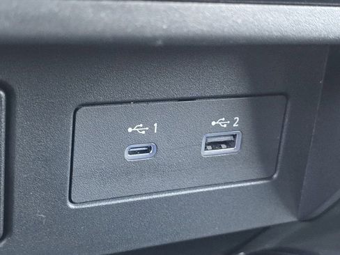 Used 2020 Nissan Titan PRO-4X w/ Pro-4x Convenience Package AWD/4WD image 14