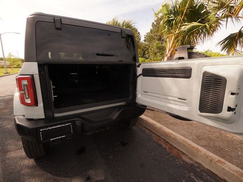 Used 2023 Ford Bronco Outer Banks AWD/4WD image 28