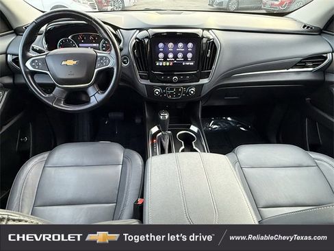 Used 2020 Chevrolet Traverse LT image 11