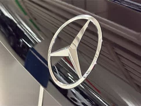 Certified 2025 Mercedes-Benz GLA 250 4MATIC image 8