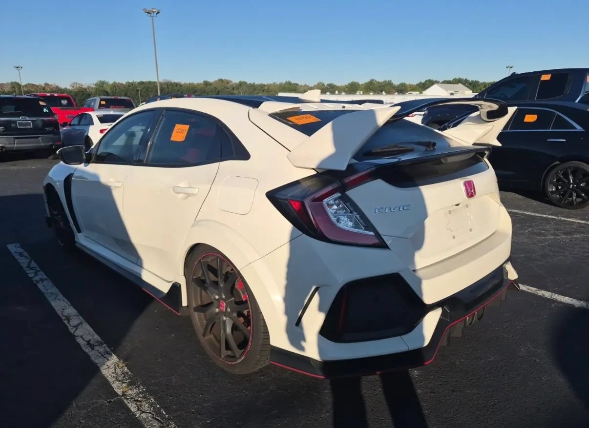 Used 2019 Honda Civic Type R image 4