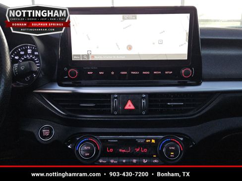 Used 2023 Kia Forte GT-Line w/ GT-Line Premium Package FWD image 11