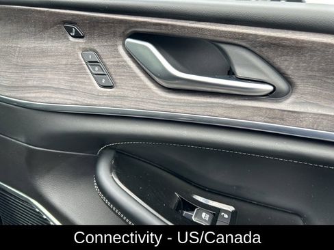 Certified 2022 Jeep Grand Cherokee Overland w/ Luxury Tech Group IV image 49