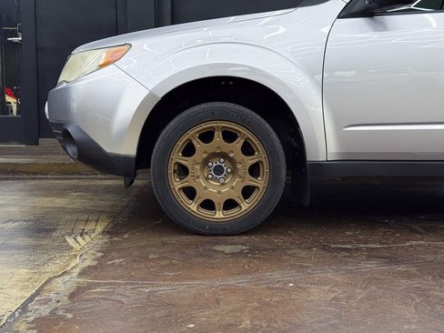 Used 2010 Subaru Forester 2.5X image 3