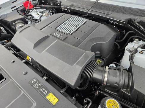 New 2026 Land Rover Defender 110 V8 AWD/4WD image 19
