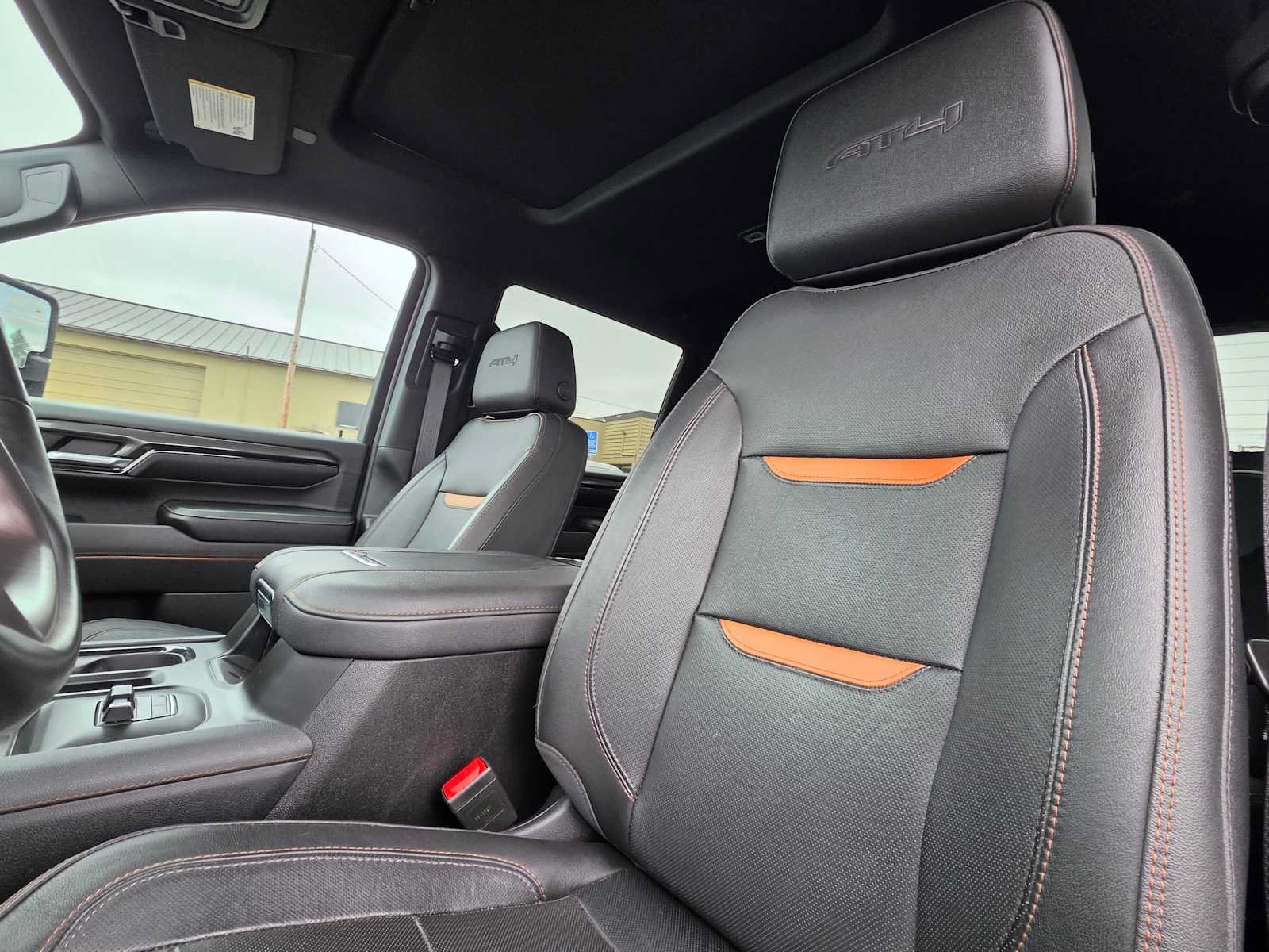 Used 2024 GMC Sierra 2500 AT4 w/ AT4 Premium Plus Package AWD/4WD image 22