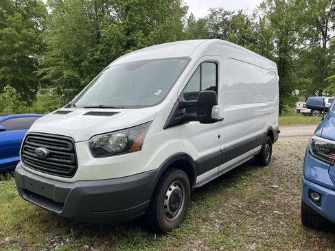 Used 2018 Ford Transit 250 148 Medium Roof RWD image 6