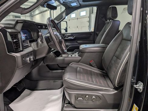 Used 2025 GMC Sierra 2500 AT4X w/ AT4X AEV Edition AWD/4WD image 17