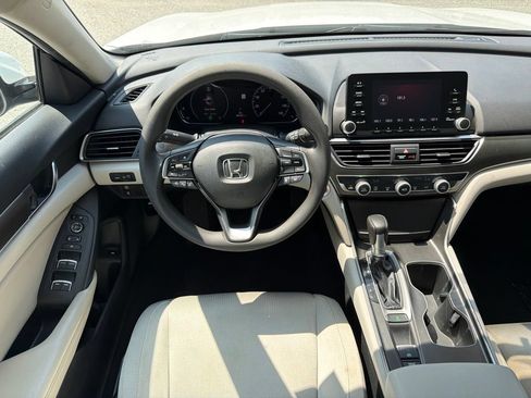 Used 2018 Honda Accord LX image 23