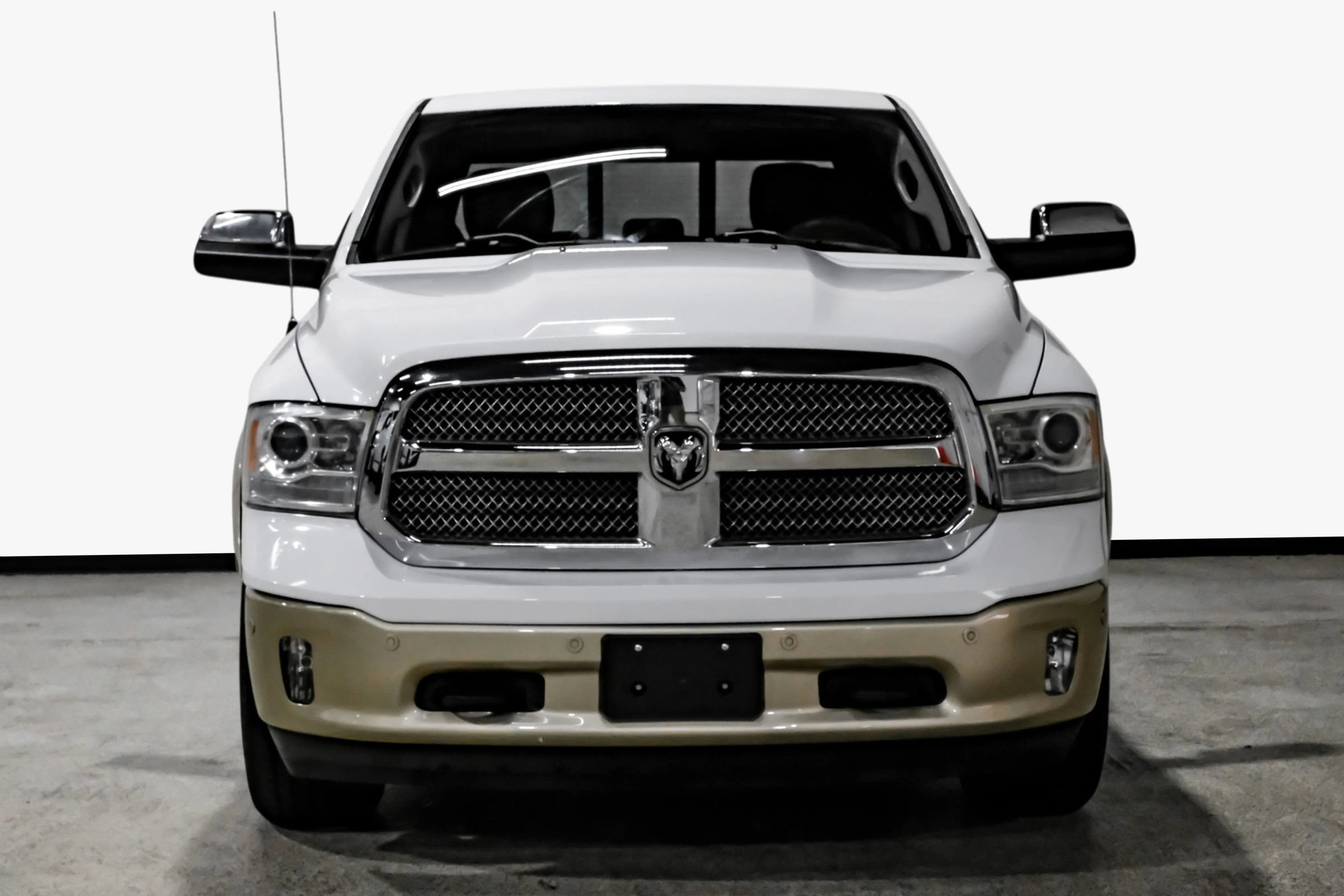 Used 2014 RAM 1500 Laramie Longhorn w/ Convenience Group AWD/4WD image 3