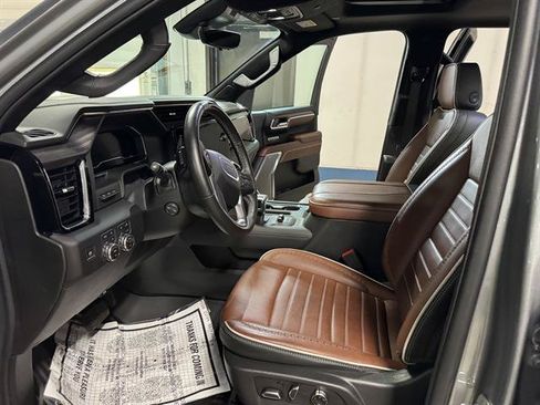Certified 2025 GMC Sierra 1500 Denali Ultimate AWD/4WD image 14