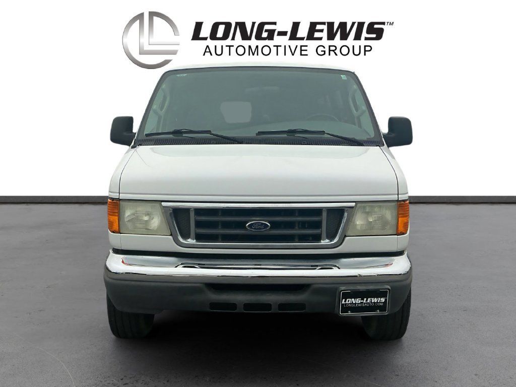Used 2006 Ford E-350 and Econoline 350 Extended Wagon Super Duty RWD image 11