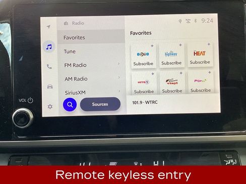 Used 2025 Toyota Camry LE image 4