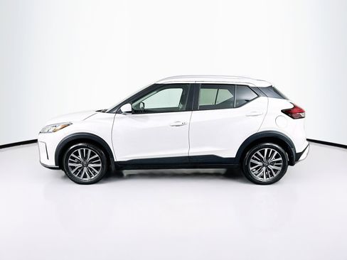 Used 2024 Nissan Kicks SV image 4
