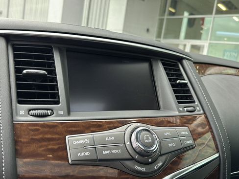 Used 2019 Nissan Armada SL w/ Premium Package image 23