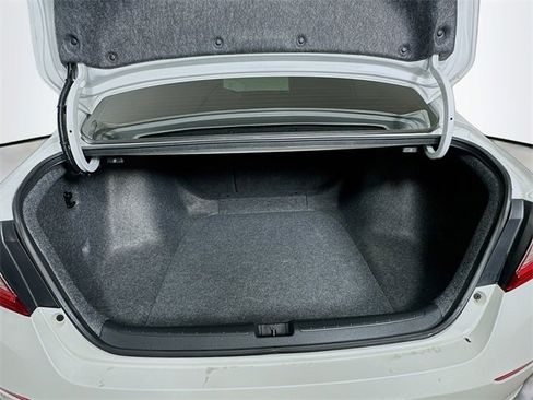 Certified 2018 Honda Accord Touring image 32