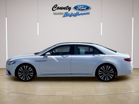 Used 2019 Lincoln Continental Reserve FWD image 3