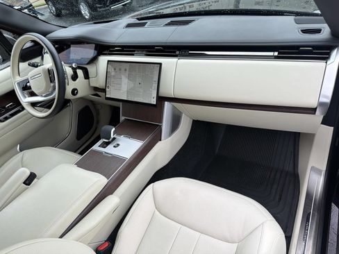 Used 2024 Land Rover Range Rover Long Wheelbase Autobiography AWD/4WD image 13