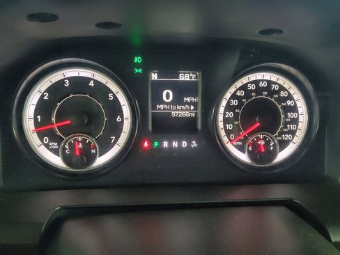Used 2017 RAM 1500 Express w/ Express Value Package AWD/4WD image 23
