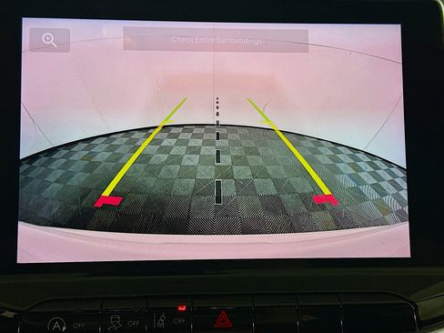 Used 2024 Jeep Compass Latitude image 23