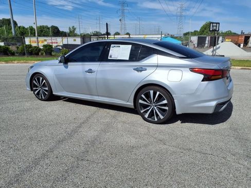 Used 2019 Nissan Altima 2.5 Platinum FWD image 7