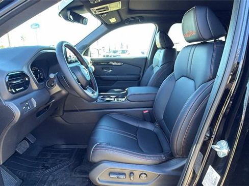 New 2025 Honda Pilot TrailSport image 32