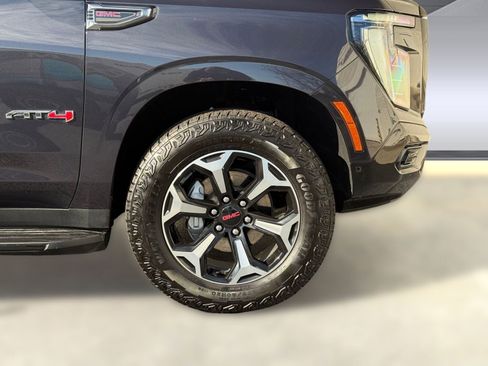 Used 2025 GMC Yukon AT4 w/ LPO, Floor Liner Package image 10