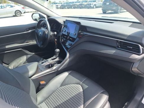 Used 2024 Toyota Camry SE w/ Cold Weather Package AWD/4WD image 19