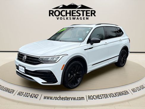 Used 2022 Volkswagen Tiguan SE R-Line AWD/4WD image 2