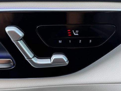 Used 2024 Mercedes-Benz GLC 300 4MATIC image 15