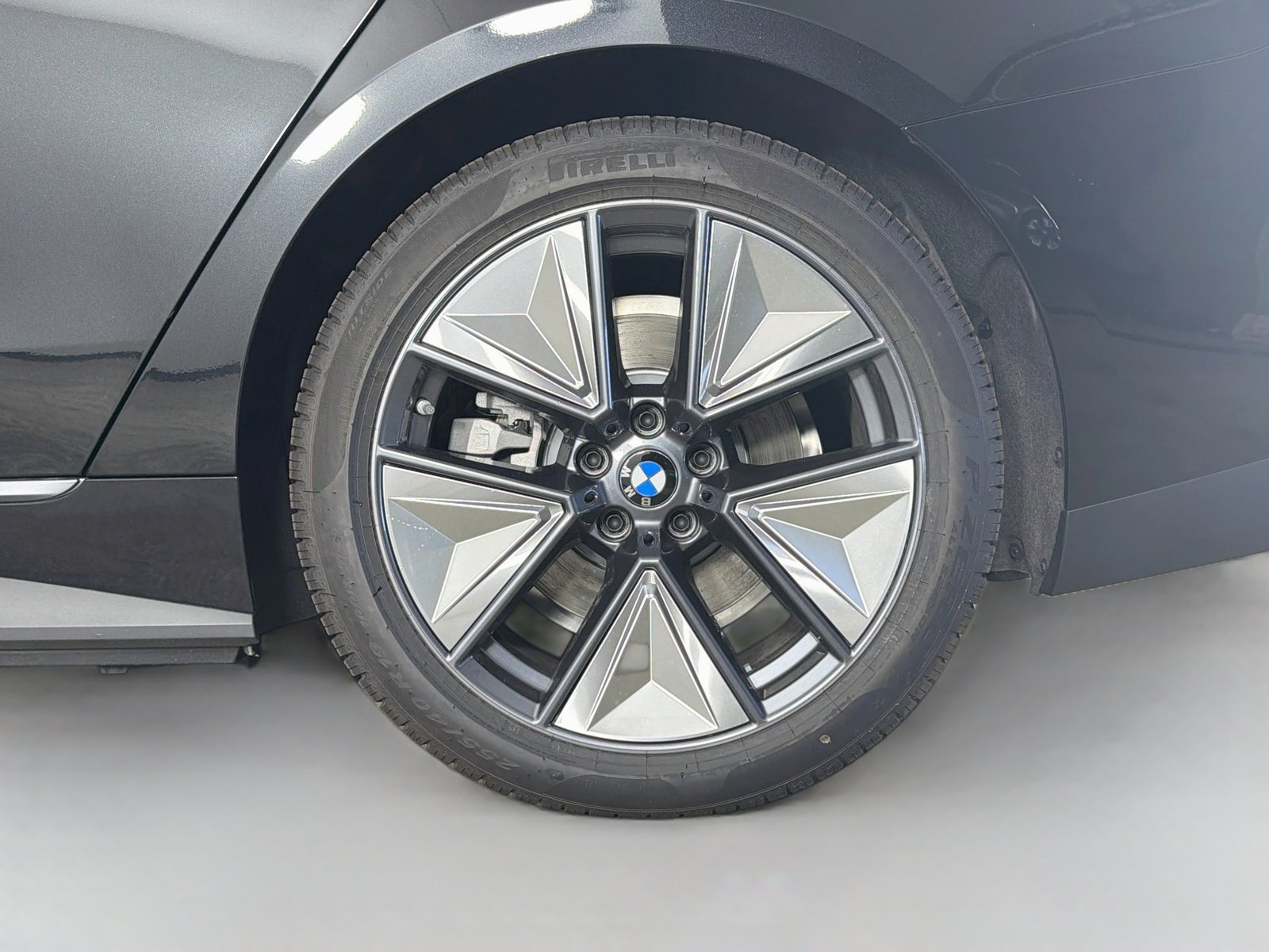 New 2026 BMW i4 xDrive40i w/ Premium Package AWD/4WD image 33