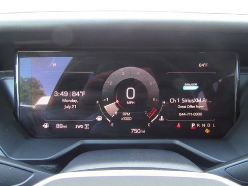 Used 2025 GMC Acadia Elevation image 41