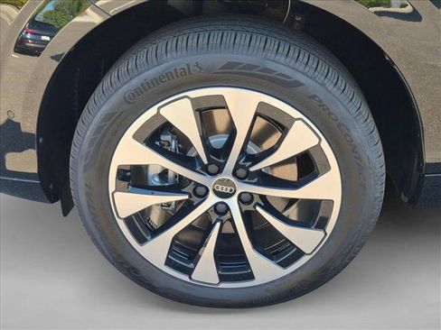 New 2026 Audi Q3 quattro 2.0T AWD/4WD image 9