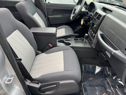 Used 2010 Jeep Liberty Sport w/ Popular Equipment Group image 27