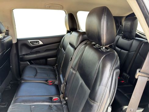 Used 2020 Nissan Pathfinder SL AWD/4WD image 11