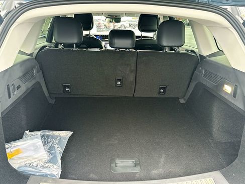 New 2026 Lincoln Nautilus Premier image 16