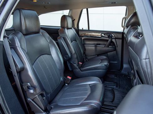 Used 2017 Buick Enclave Leather AWD/4WD image 21
