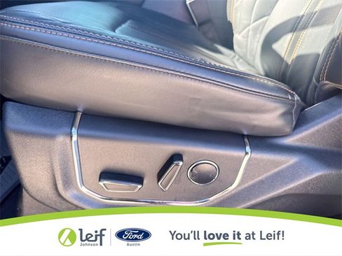 Certified 2023 Ford Expedition Platinum image 18