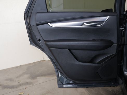 Used 2023 Cadillac XT5 Luxury FWD image 37