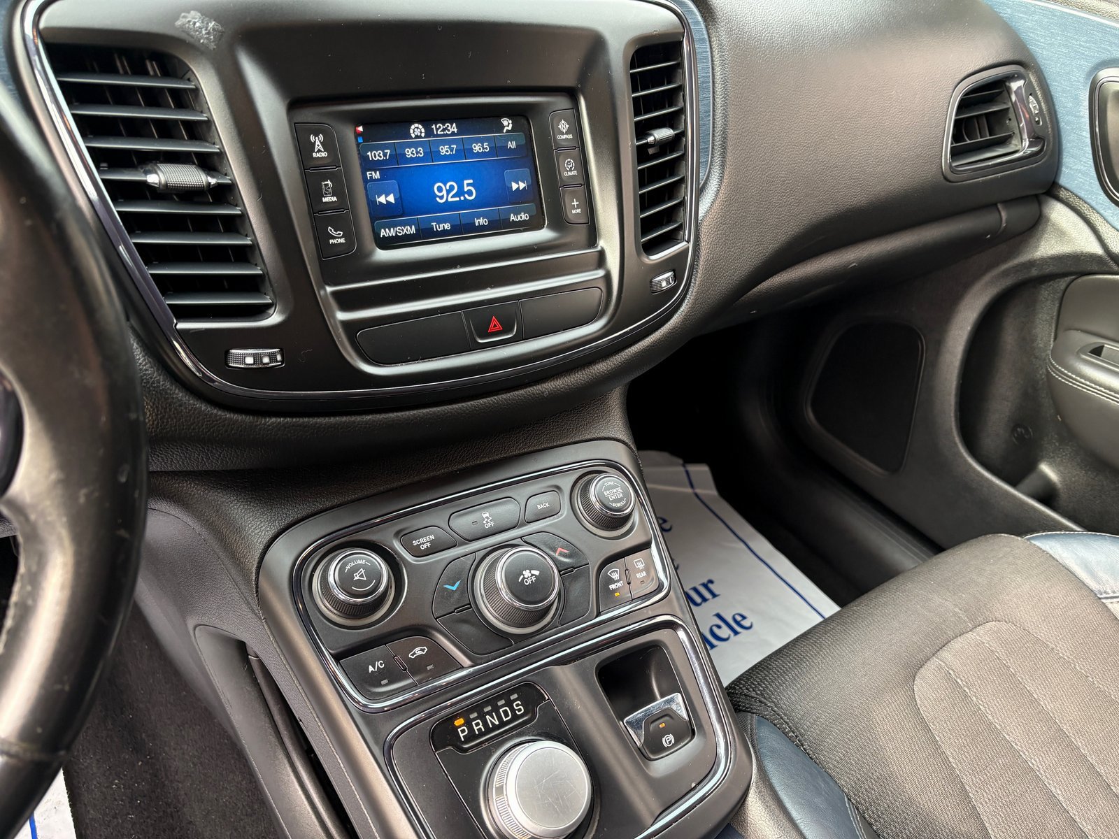 Used 2015 Chrysler 200 S FWD image 25
