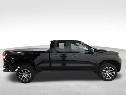 Used 2019 Chevrolet Silverado 1500 Custom Trail Boss w/ Custom Convenience Package AWD/4WD image 6