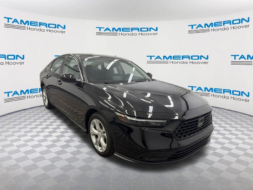 Used 2023 Honda Accord LX image 7