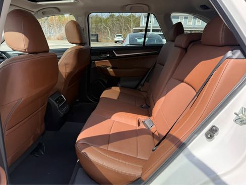 Used 2019 Subaru Outback 2.5i Touring image 24