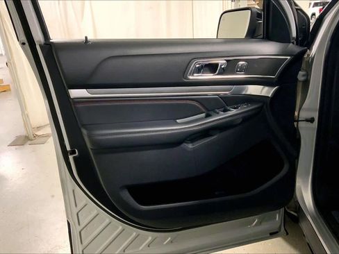 Used 2019 Ford Explorer Sport w/ Equipment Group 401A AWD/4WD image 21