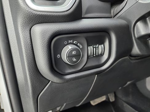 Used 2020 RAM 2500 Big Horn w/ Night Edition image 45