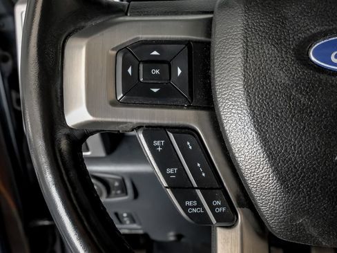 Used 2022 Ford F450 Platinum w/ FX4 Off-Road Package AWD/4WD image 17