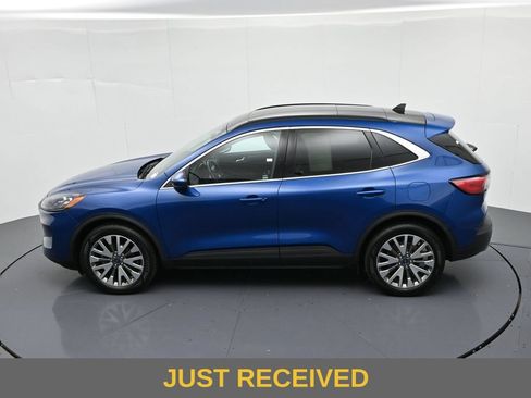 Used 2022 Ford Escape Titanium w/ Class II Trailer Tow Package AWD/4WD image 18