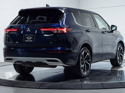 Used 2024 Mitsubishi Outlander SE image 10